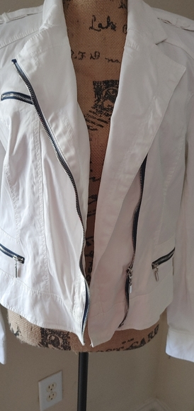 White House Black Market Jackets & Blazers - SOLD WHBM Zipper Detail Blazer size 14